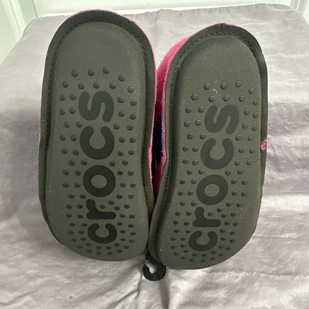 Crocs Kids Size 13 Classic Slippers Candy Pink Fuzzy House Shoes Relaxed Fit